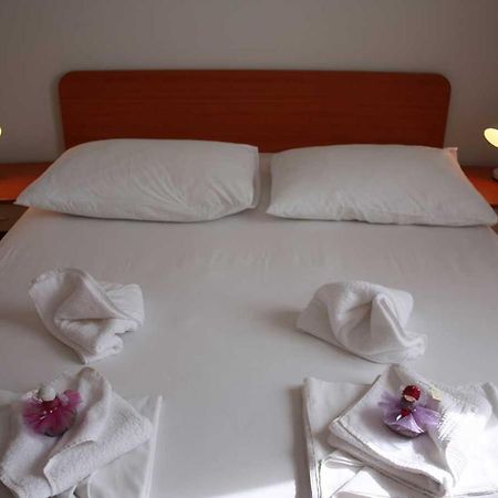 Villa Dvor Apartments Omiš Екстериор снимка