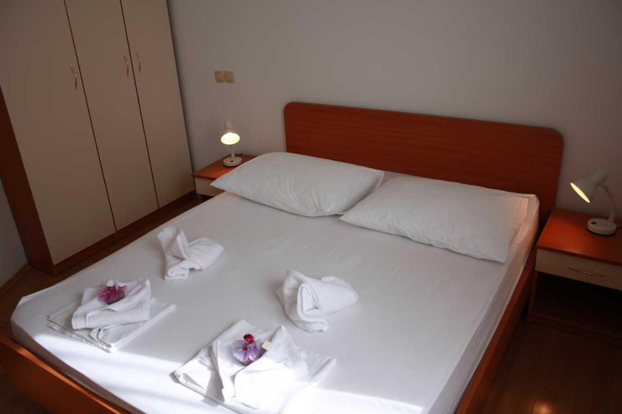 Villa Dvor Apartments Omiš Екстериор снимка