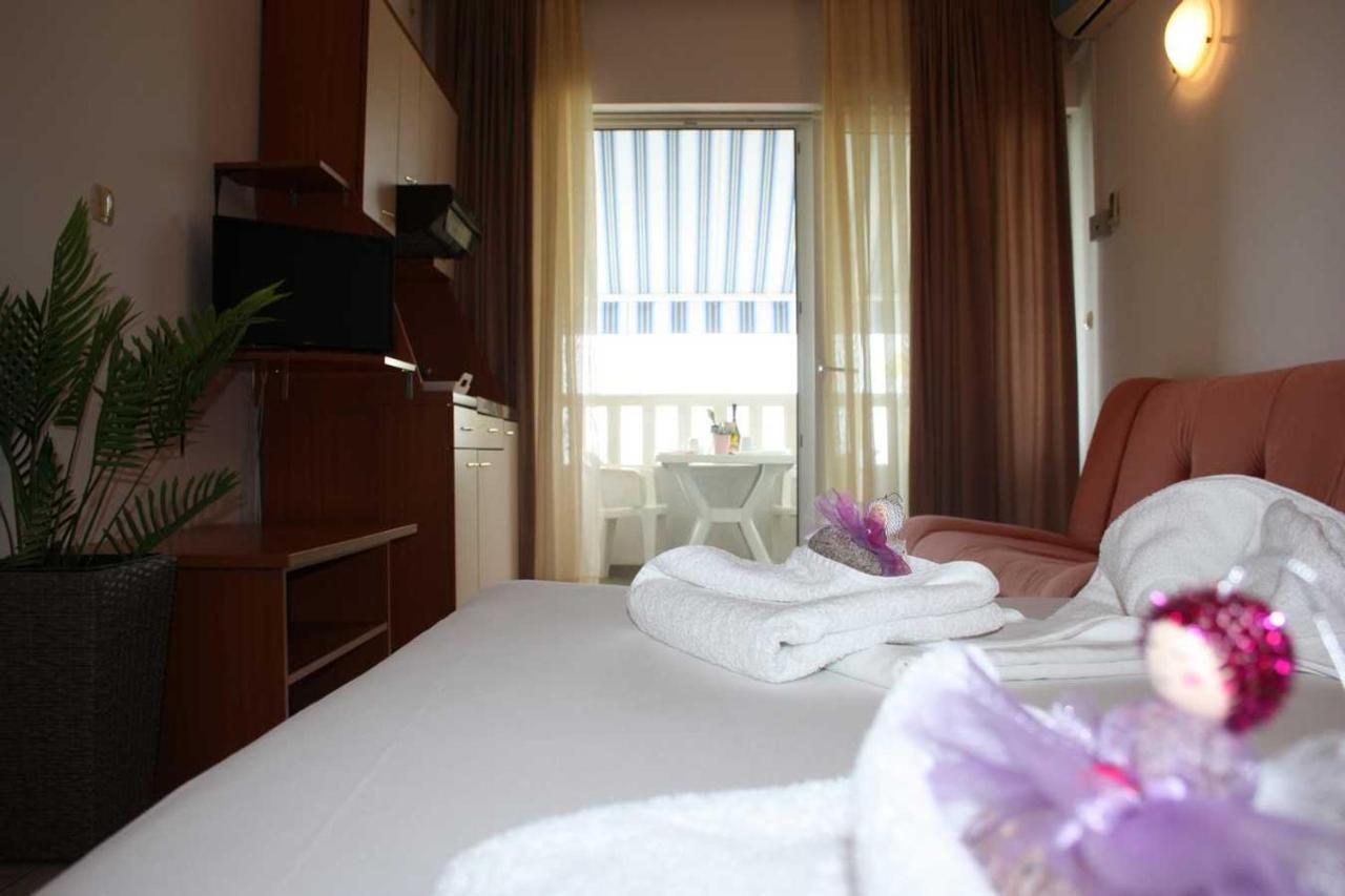 Villa Dvor Apartments Omiš Екстериор снимка